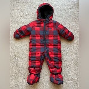 Oshkosh B’gosh infant baby snowsuit size 3-6 months